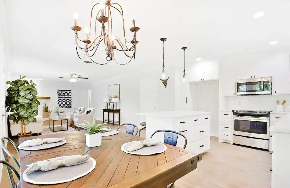 High Meadows kitchen and dining area